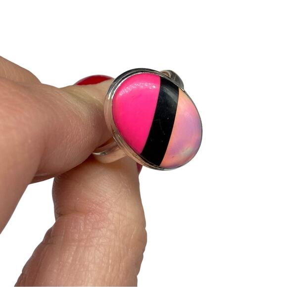 Elegant Silver Ring with Pink and Blue Accents - Picture 7 of 11